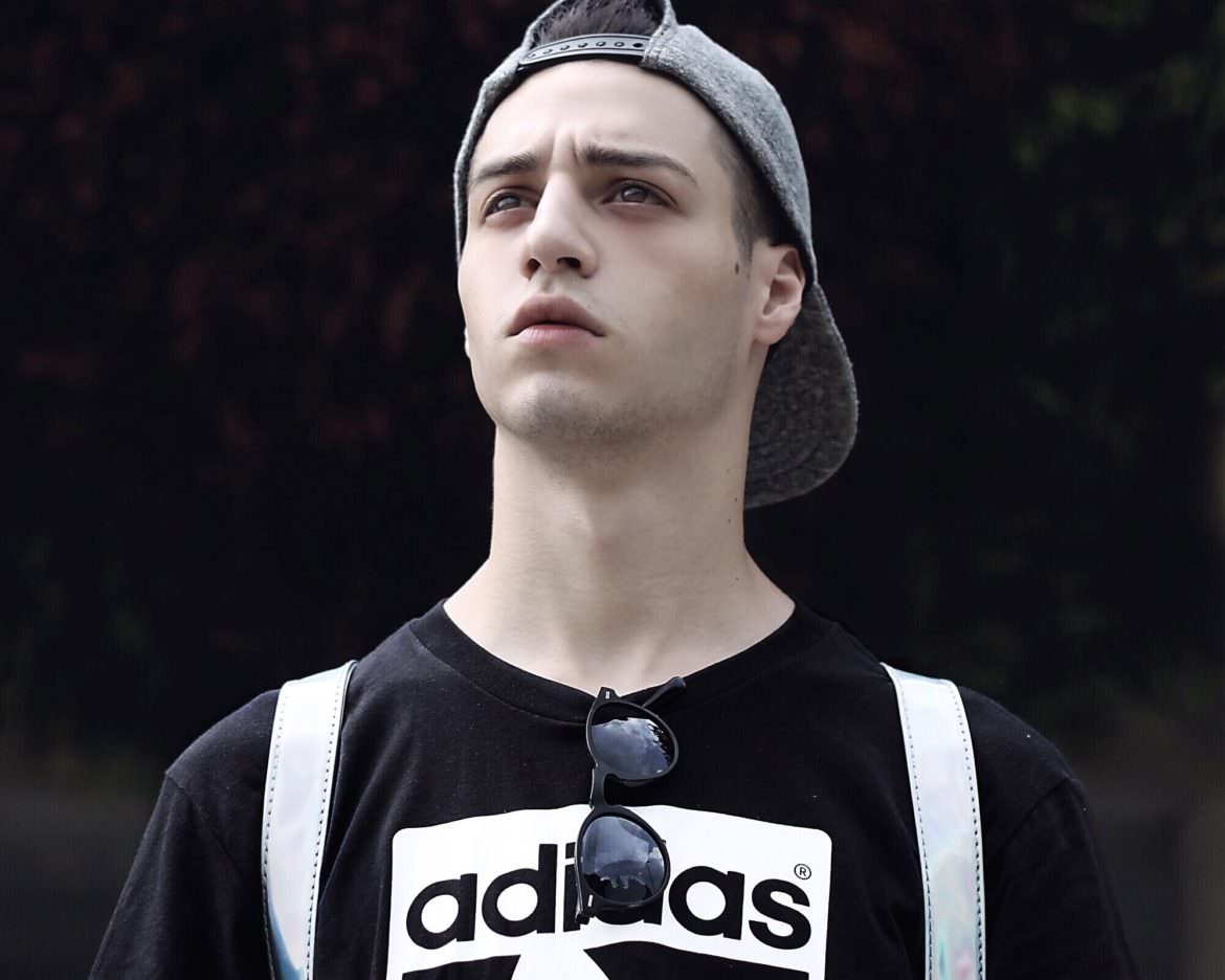 Enlight1 Donny’s friends – Andrea Recchia.